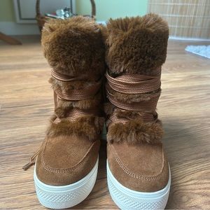 Brown suede winter booties